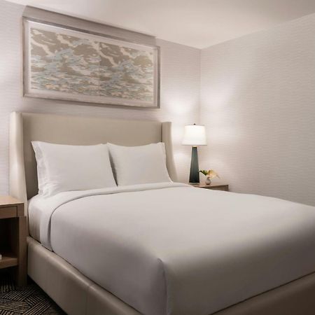 The Ritz-Carlton Residences, Waikiki Beach Hotel Honolulu Esterno foto