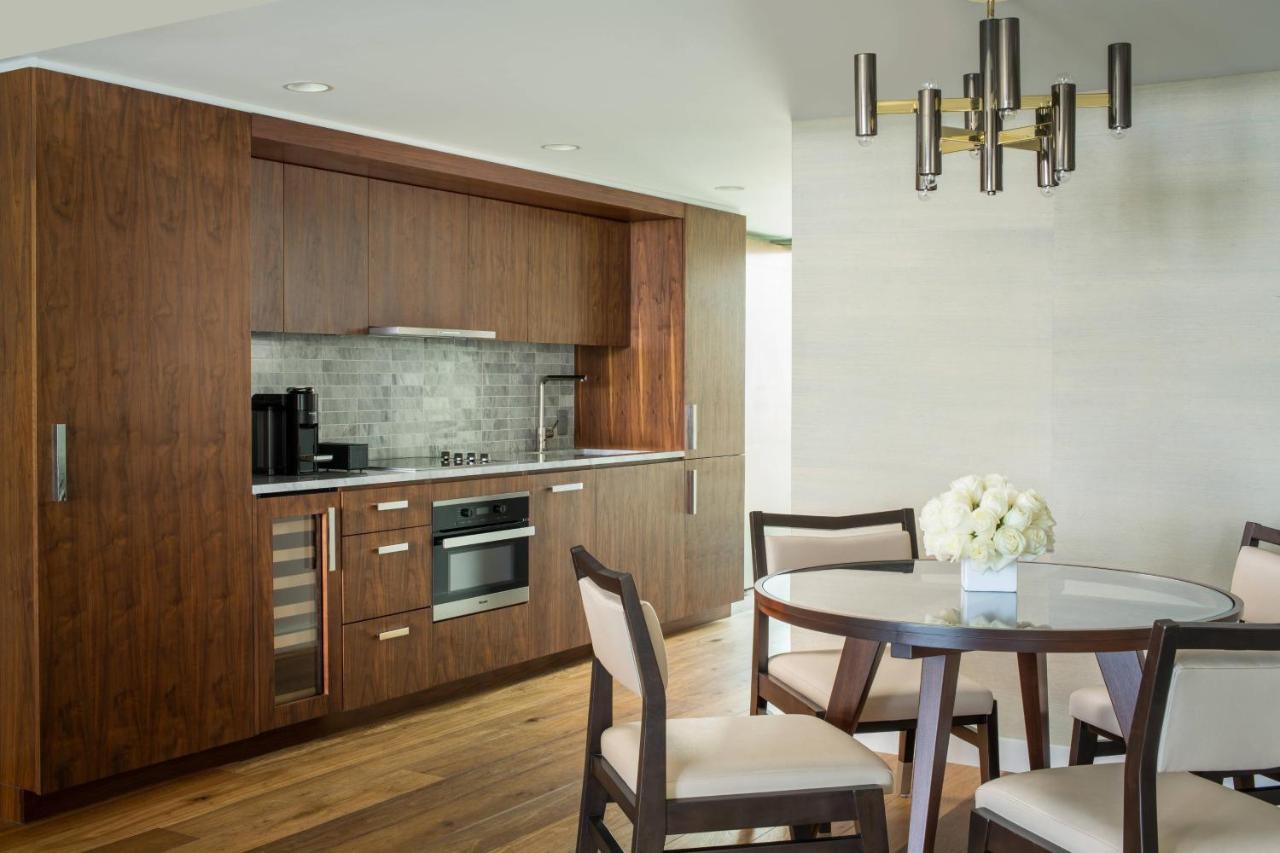 The Ritz-Carlton Residences, Waikiki Beach Hotel Honolulu Esterno foto