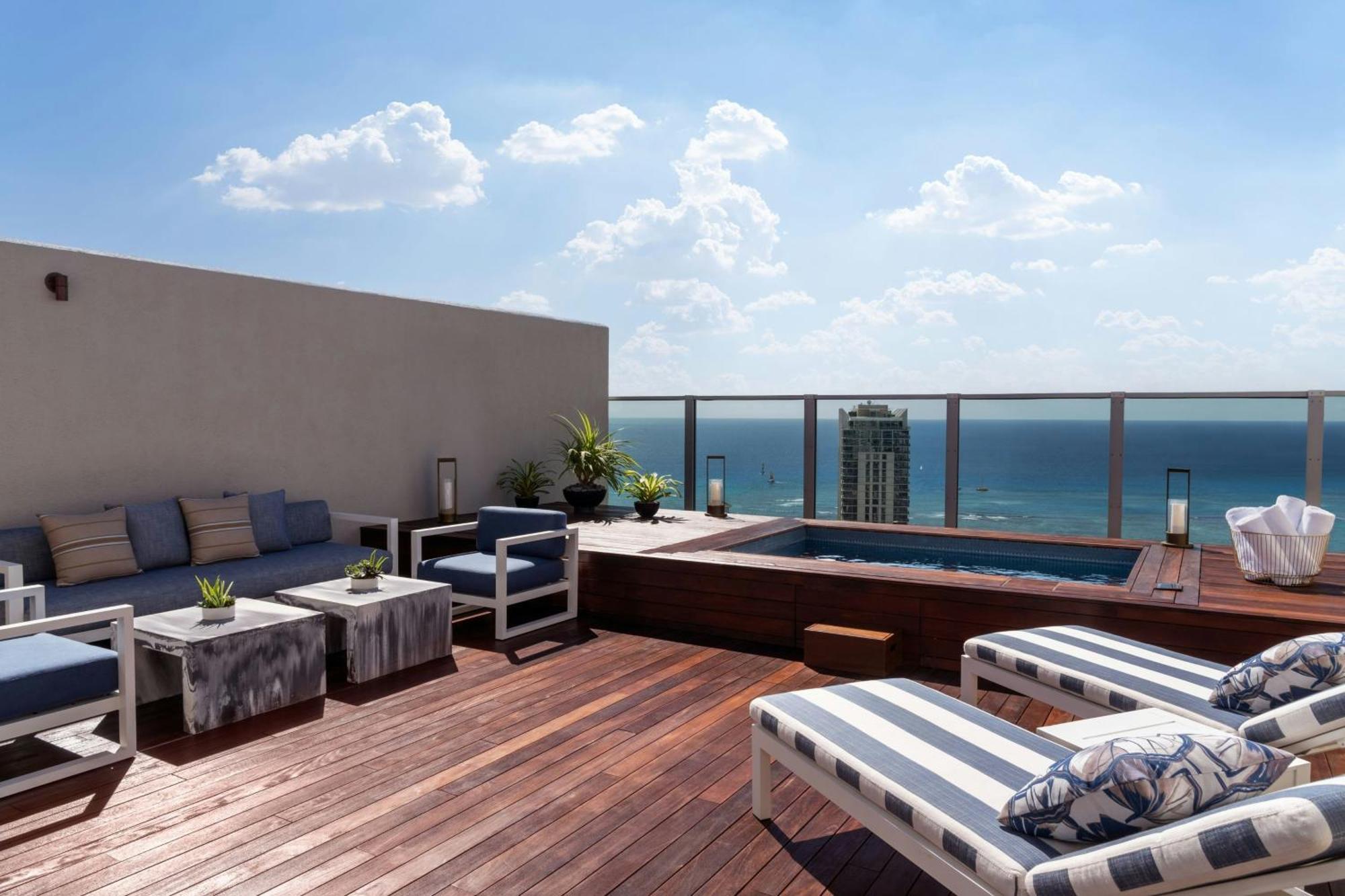 The Ritz-Carlton Residences, Waikiki Beach Hotel Honolulu Esterno foto